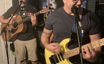 Live Music with B-Sides